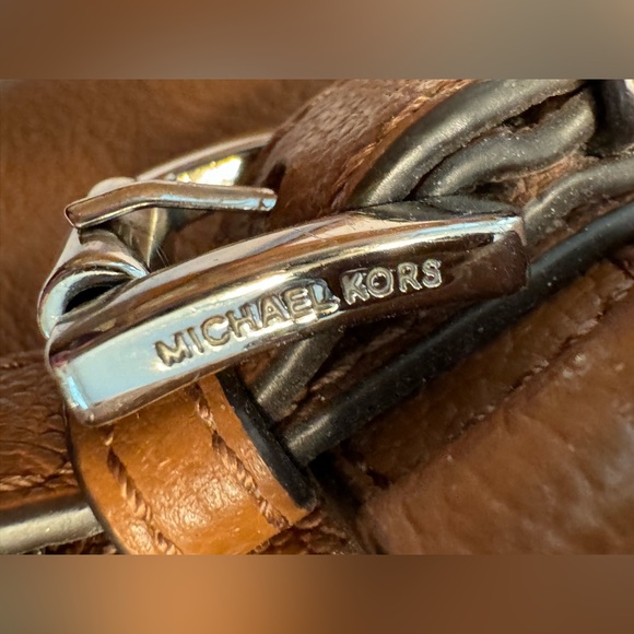 Michael Kors Hamilton Brown Large Leather Shoulder Handbag Retail $345.00 - Picture 8 of 11